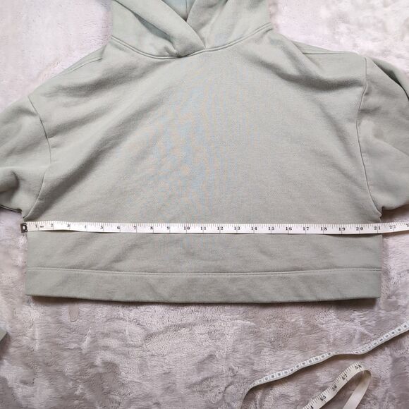 ALO Yoga Bae Hoodie Womens Large Green Sweater Cropped Boxy Athleisure Oversized - Picture 5 of 10